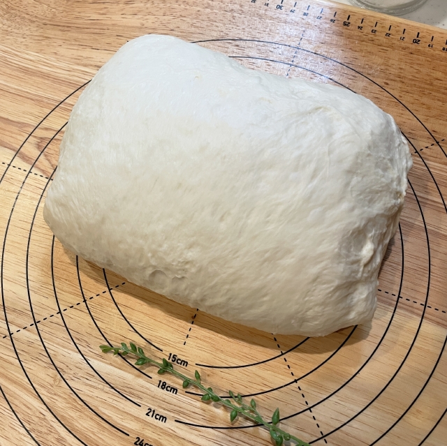 二斤の食パン型で焼くあんこ入り食パン6