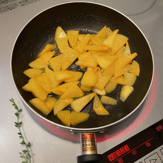 桃のような食感が楽しめる秋の味覚の柿フィリングの作り方3