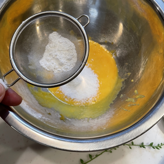 塗りやすく包みやすい固さのマロンカスタードクリームの作り方3