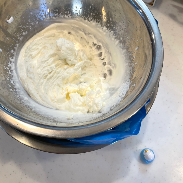 ホイップクリームの定番！練乳を使ったホイップクリームの作り方5