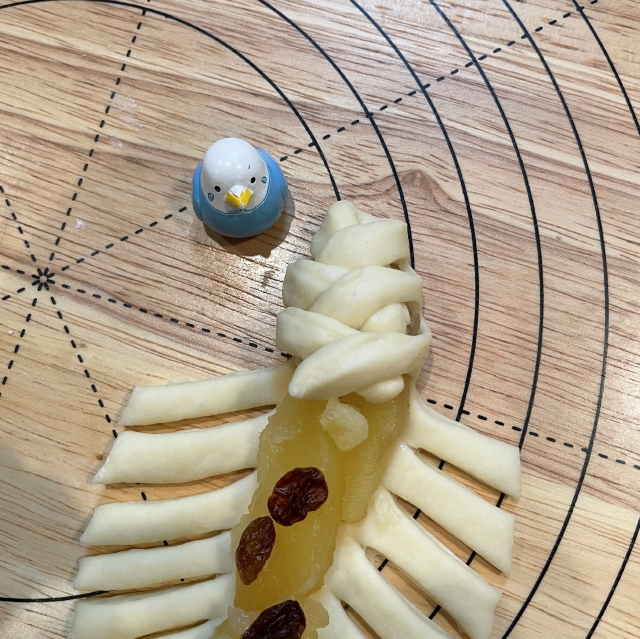 渋いりんごで作るアップルフィリングを使った編み込みりんごパン7