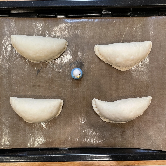 ピザパイのように楽しめるイタリア発祥のパン「カルツォーネ」の作り方9