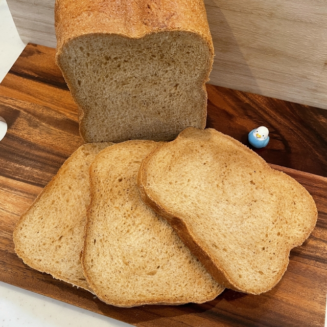 HBで作る和スイーツ風食材でまとめた黒糖ときな粉の食パン3