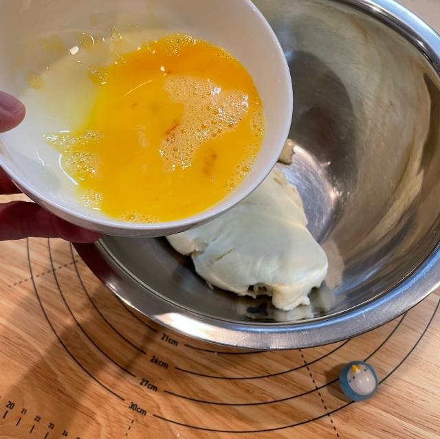 家庭作るタピオカ粉を練って揚げる本格的なポン・デ・リングの作り方12