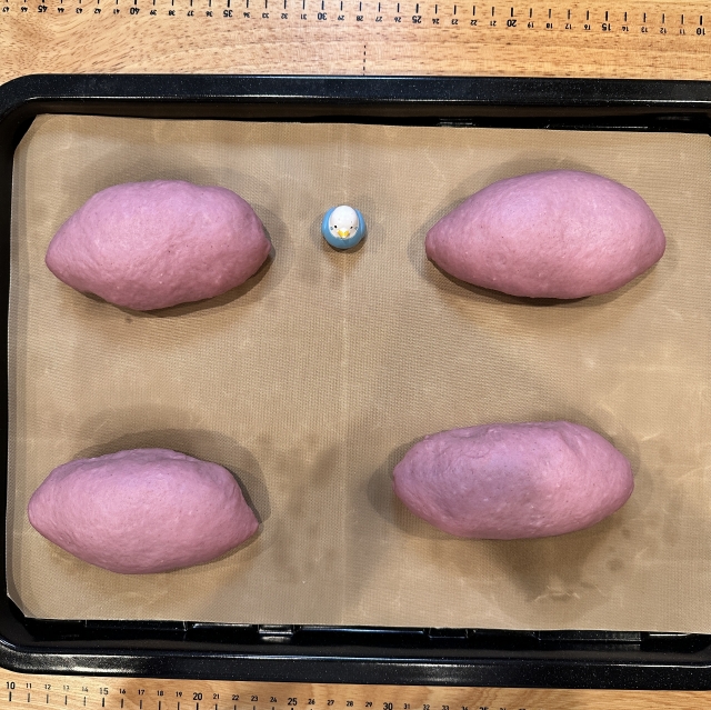 紫芋パウダーで作る、コロンと可愛いスイートポテトのさつまいもパン8