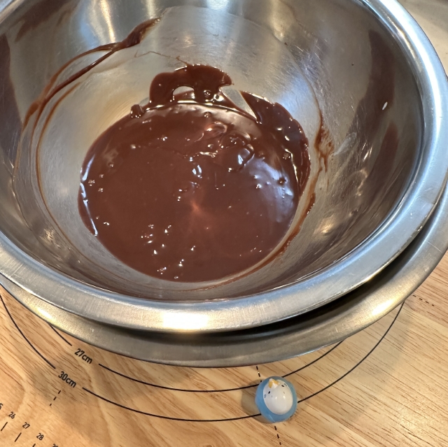 冬のお菓子作りに大活躍する、ミルクチョコレートで作るチョコムース6