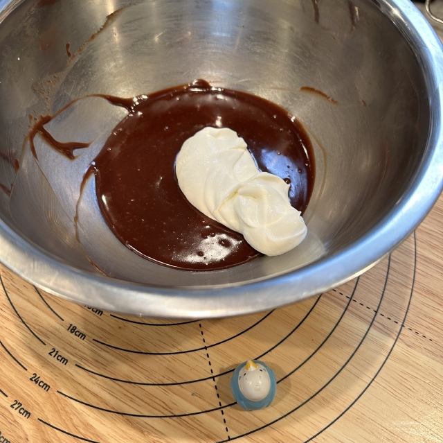 冬のお菓子作りに大活躍する、ミルクチョコレートで作るチョコムース9