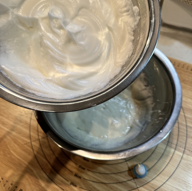 ロールケーキ天板で作る真っ白なスポンジケーキの作り方11