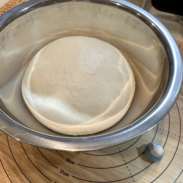 くるっと結んで可愛く仕上げる、ワンノット成型で作る塩パン2