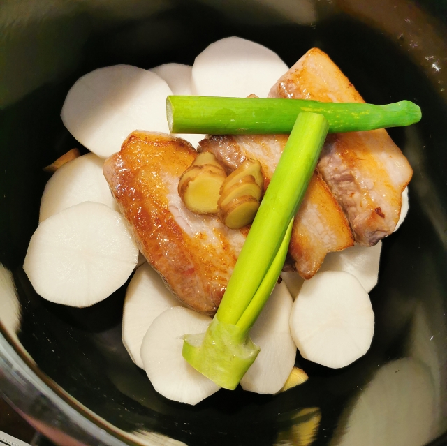 上野砂糖さんの焚黒糖を使って作る、圧力鍋で簡単に出来る豚の角煮3